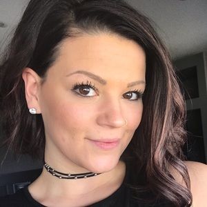 Meet your Posher, Carlee